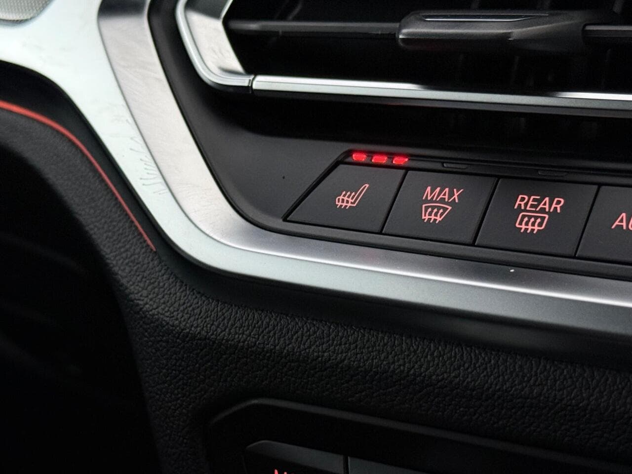 BMW 4 Series thumbnail Misc Controls