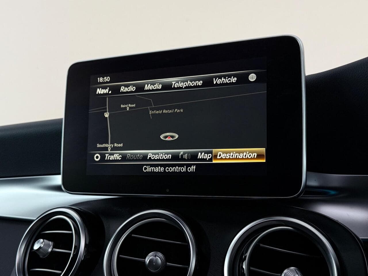 Mercedes-Benz GLC thumbnail Infotainment System