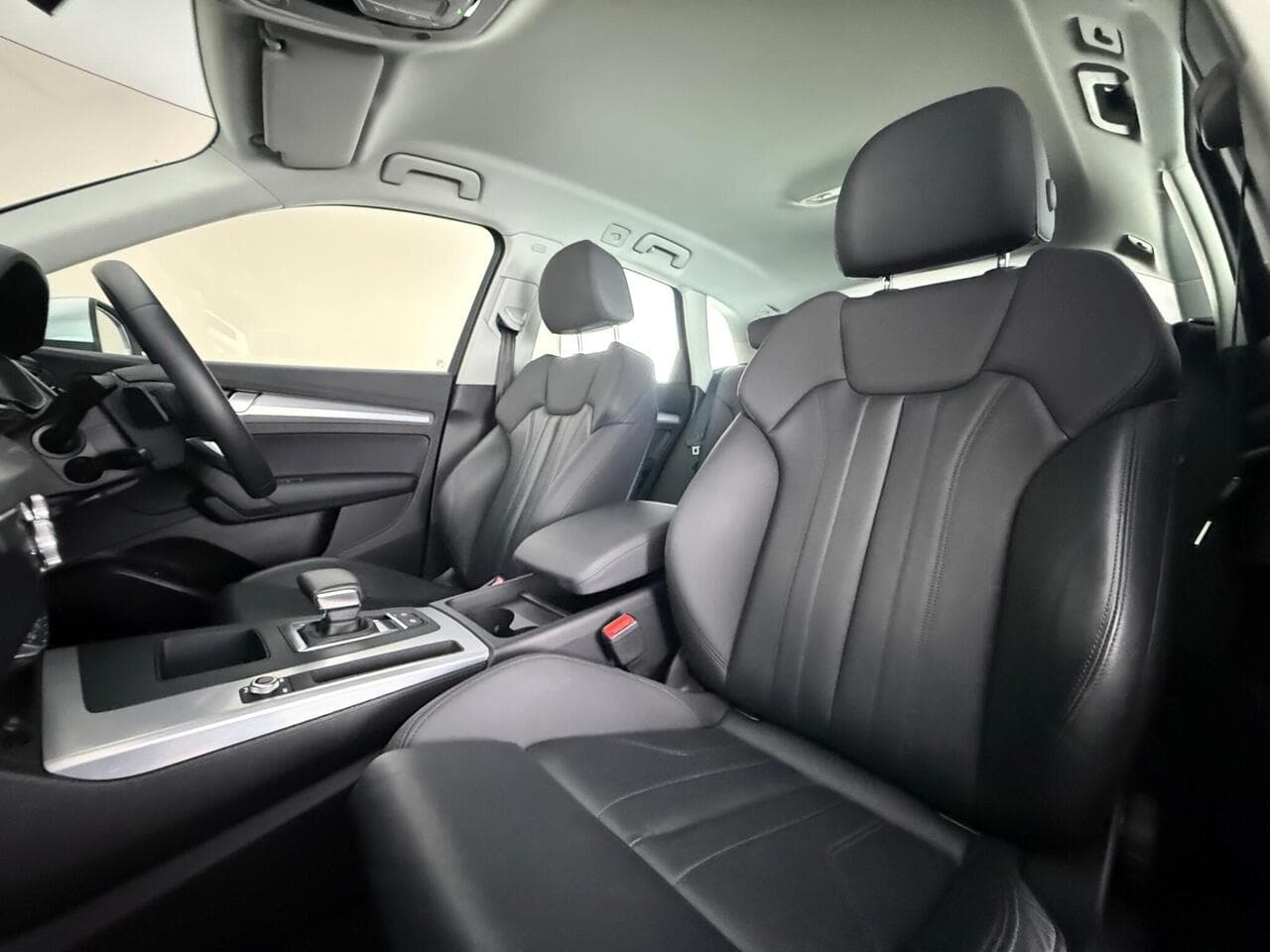 Audi Q5 thumbnail Seat Front Passenger