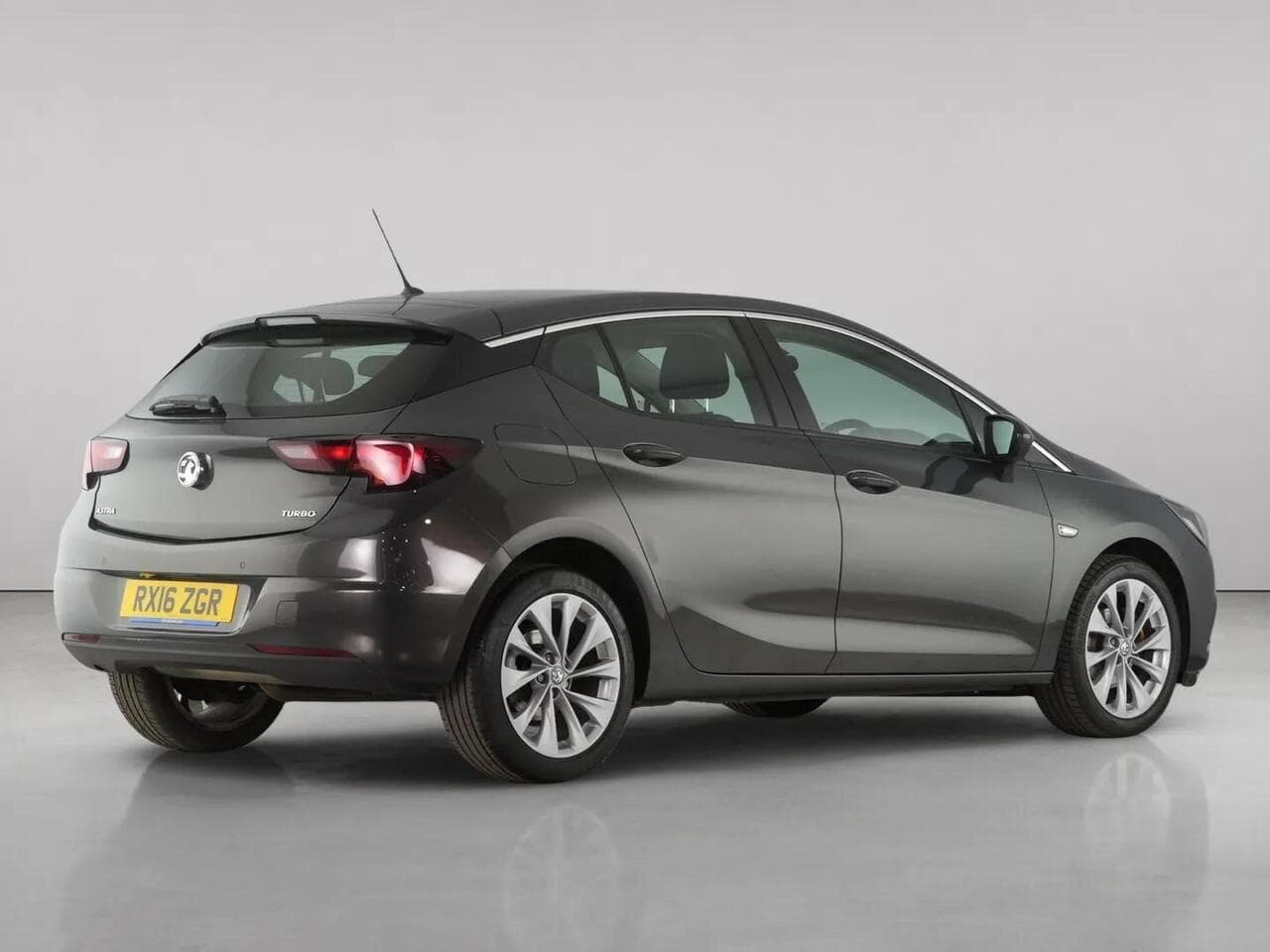 Vauxhall Astra thumbnail Rear Right
