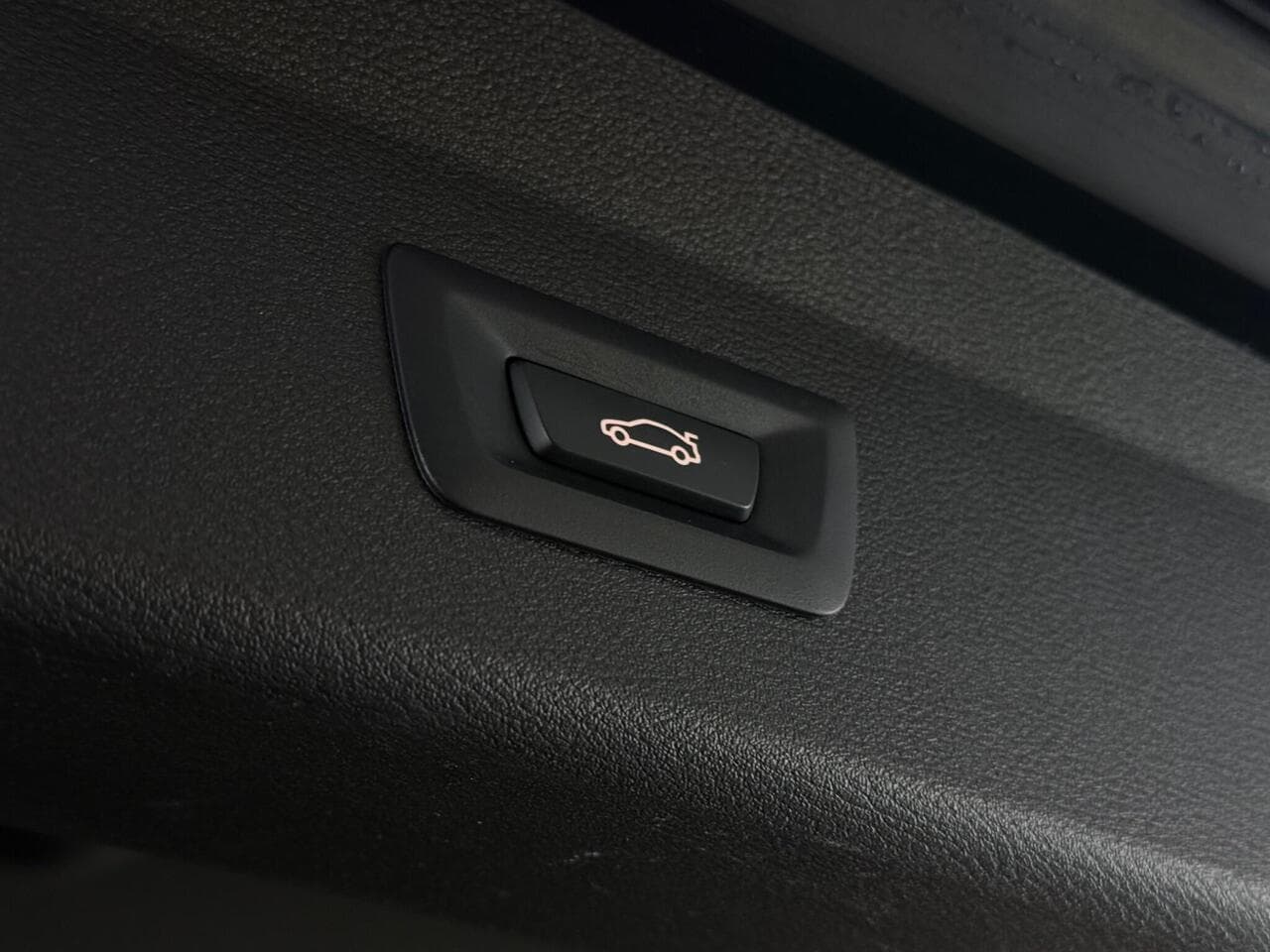 BMW X1 thumbnail Misc Controls