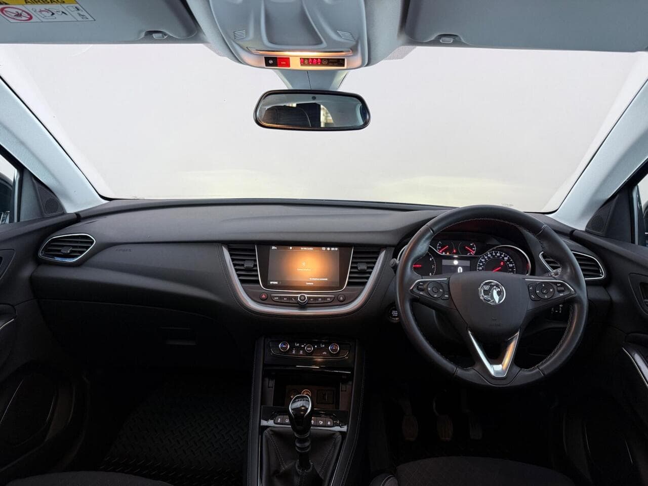 Vauxhall Grandland X thumbnail Interior Front