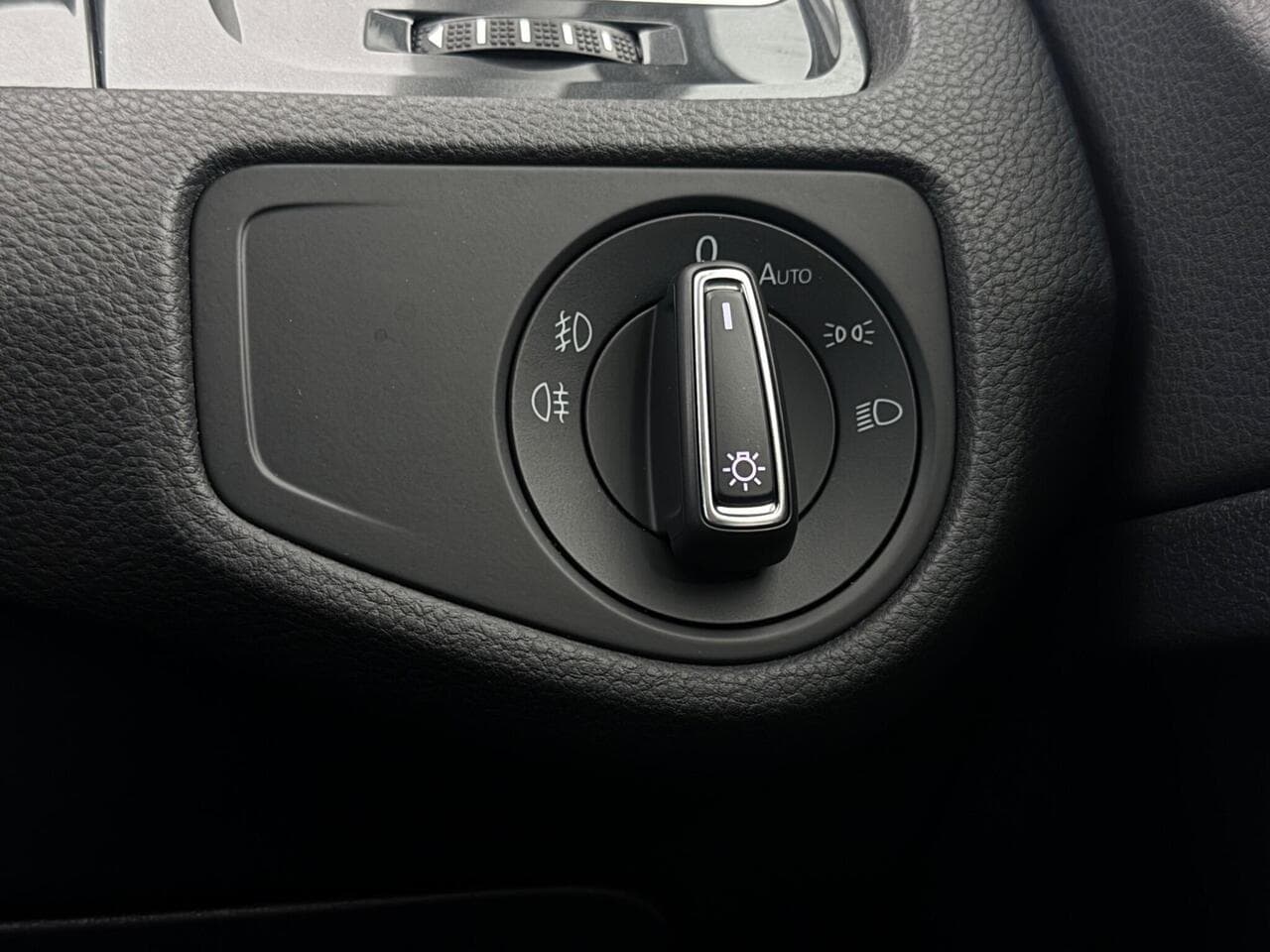 Volkswagen Golf thumbnail Misc Controls