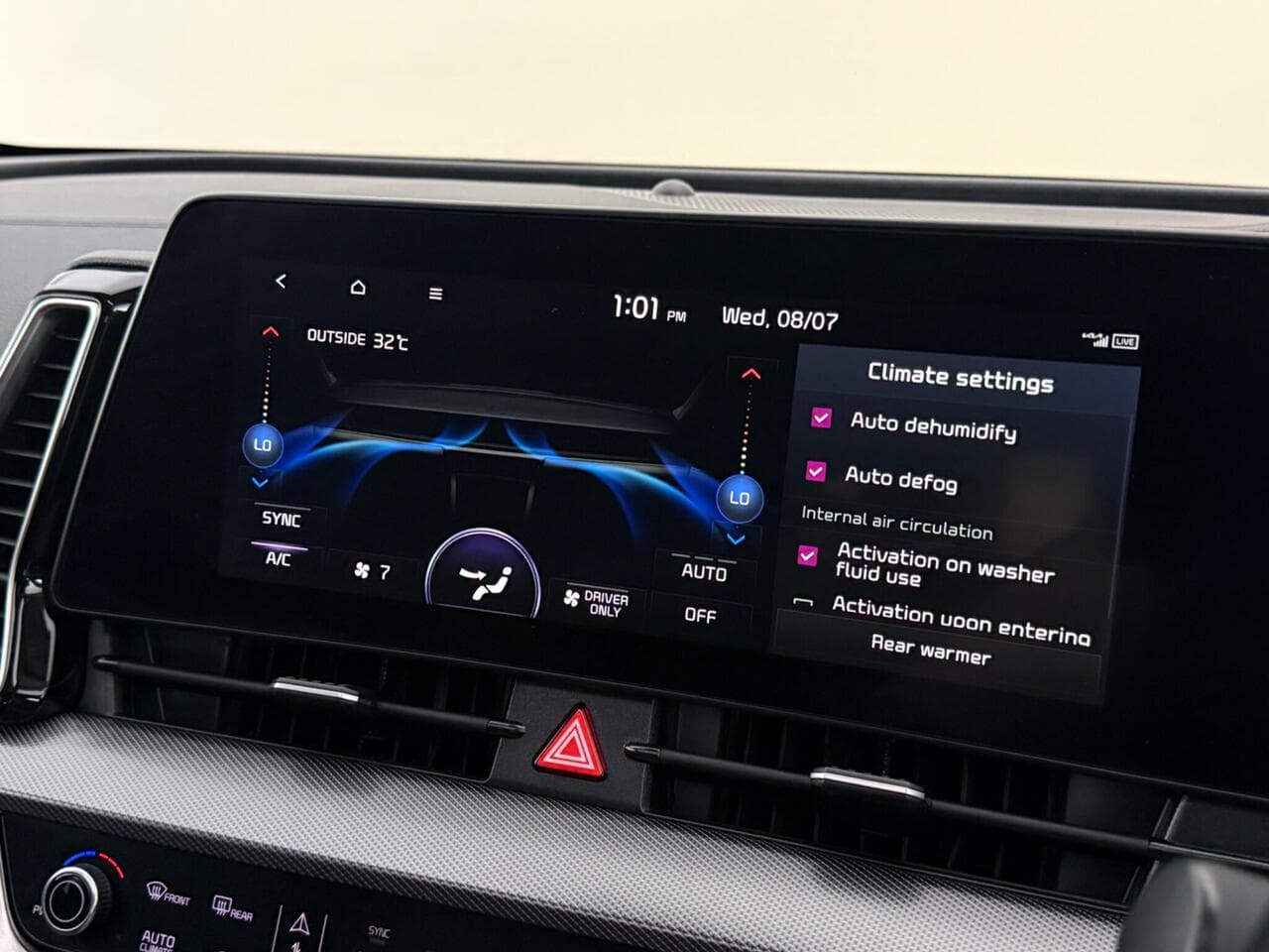 Kia Sportage thumbnail Infotainment System