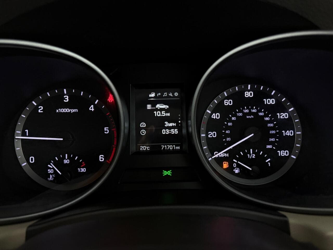 Hyundai Santa Fe thumbnail Driver Instruments