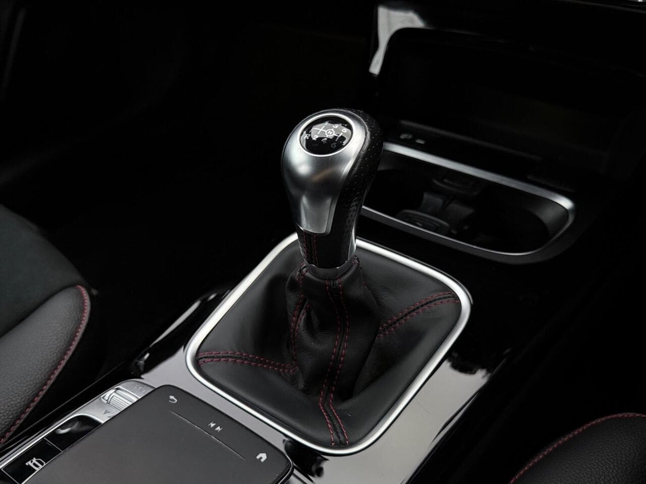 Mercedes-Benz A Class thumbnail Interior Front