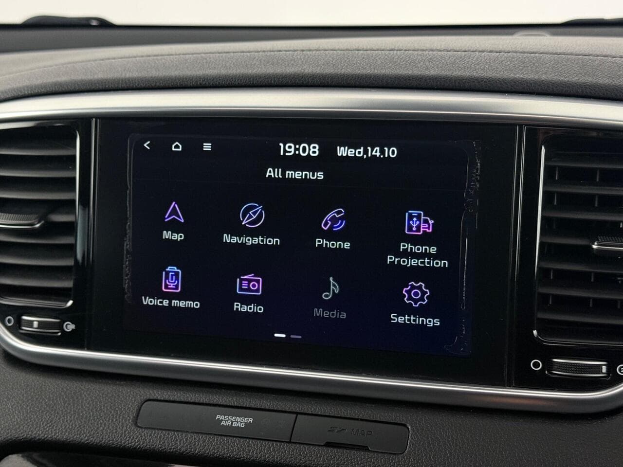 Kia Sportage thumbnail Infotainment System