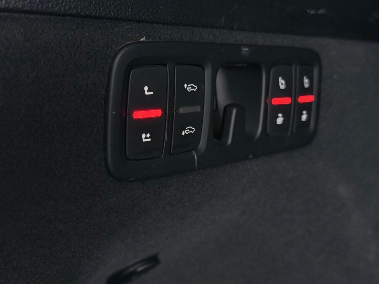 Audi Q7 thumbnail Misc Controls
