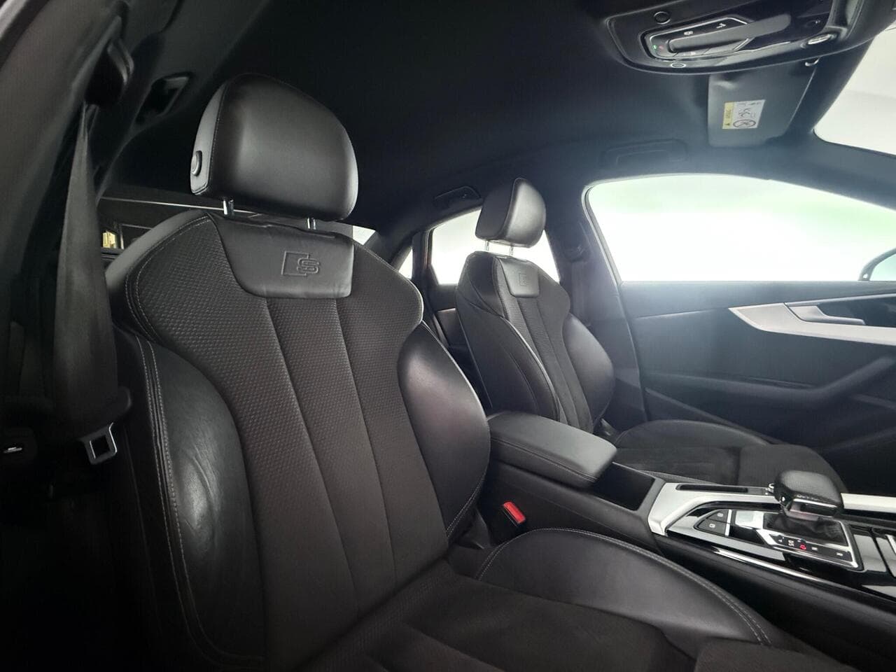 Audi A4 thumbnail Seat Driver