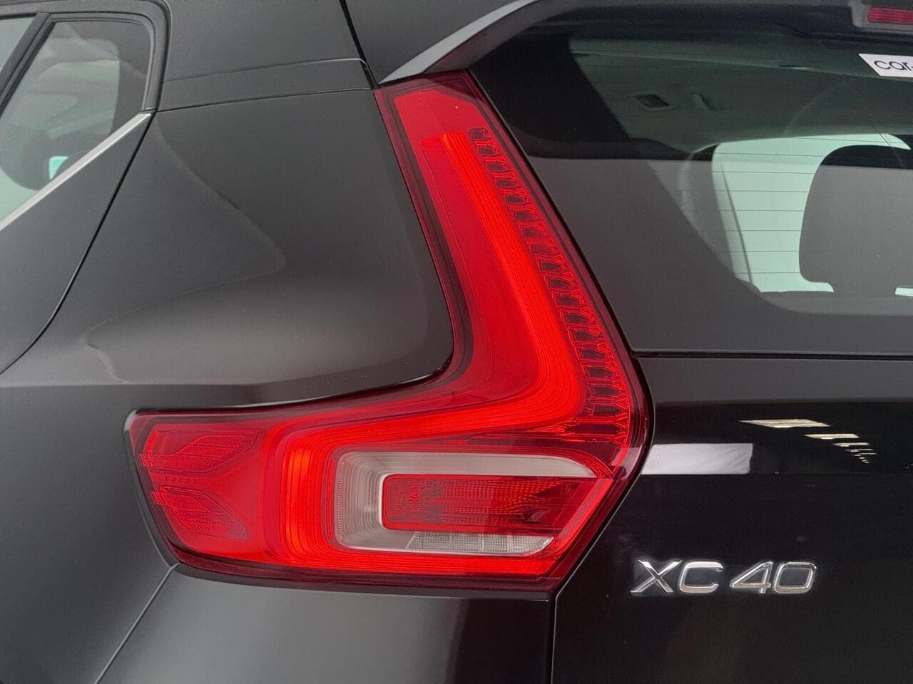 Volvo XC40 thumbnail Lights Rear