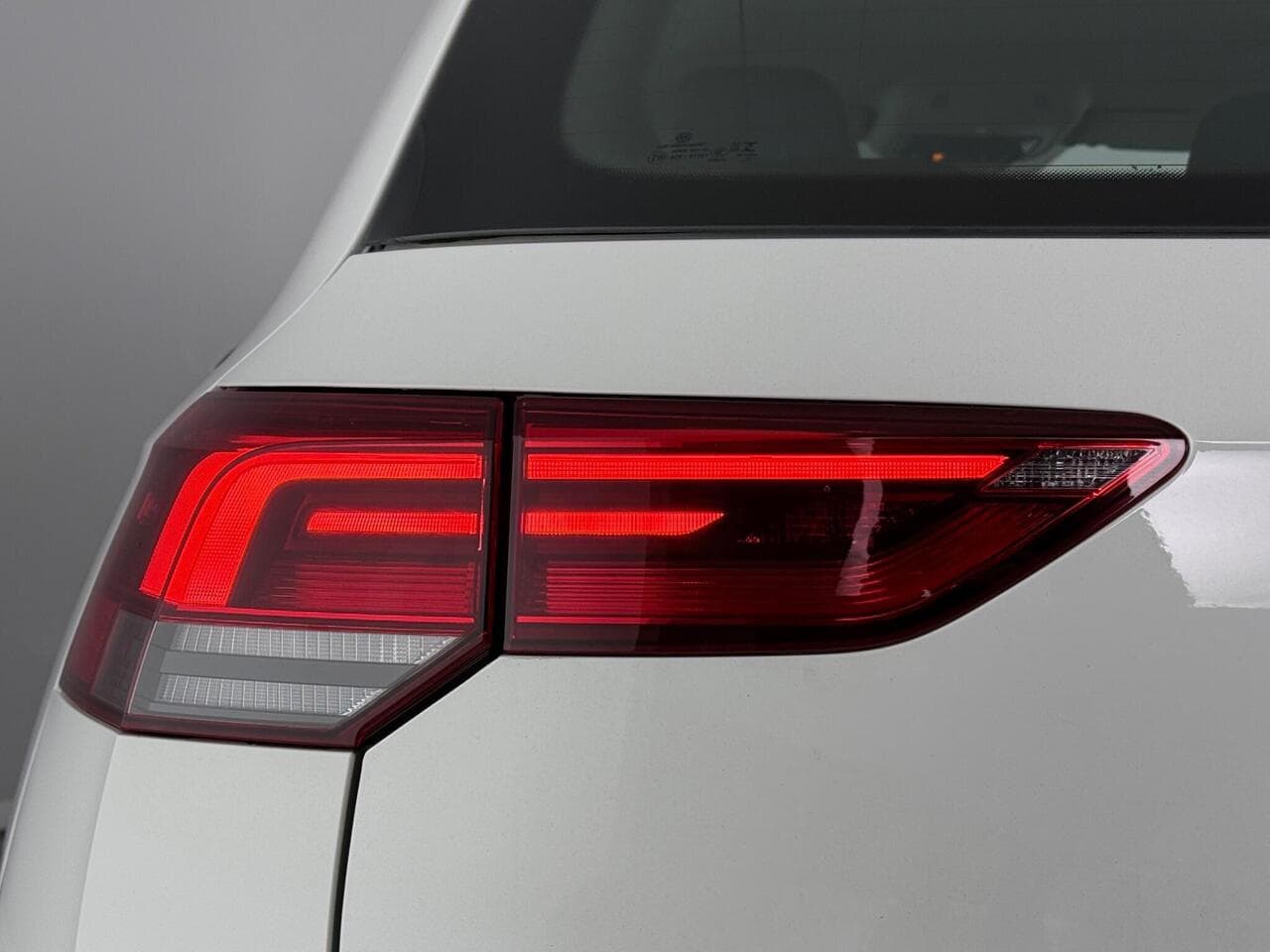 Volkswagen Golf thumbnail Lights Rear
