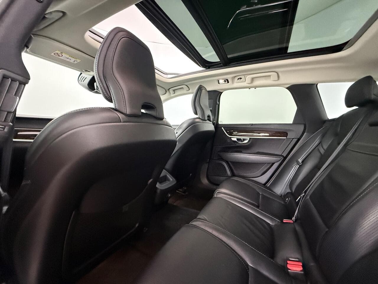 Volvo V90 thumbnail Seats Rear