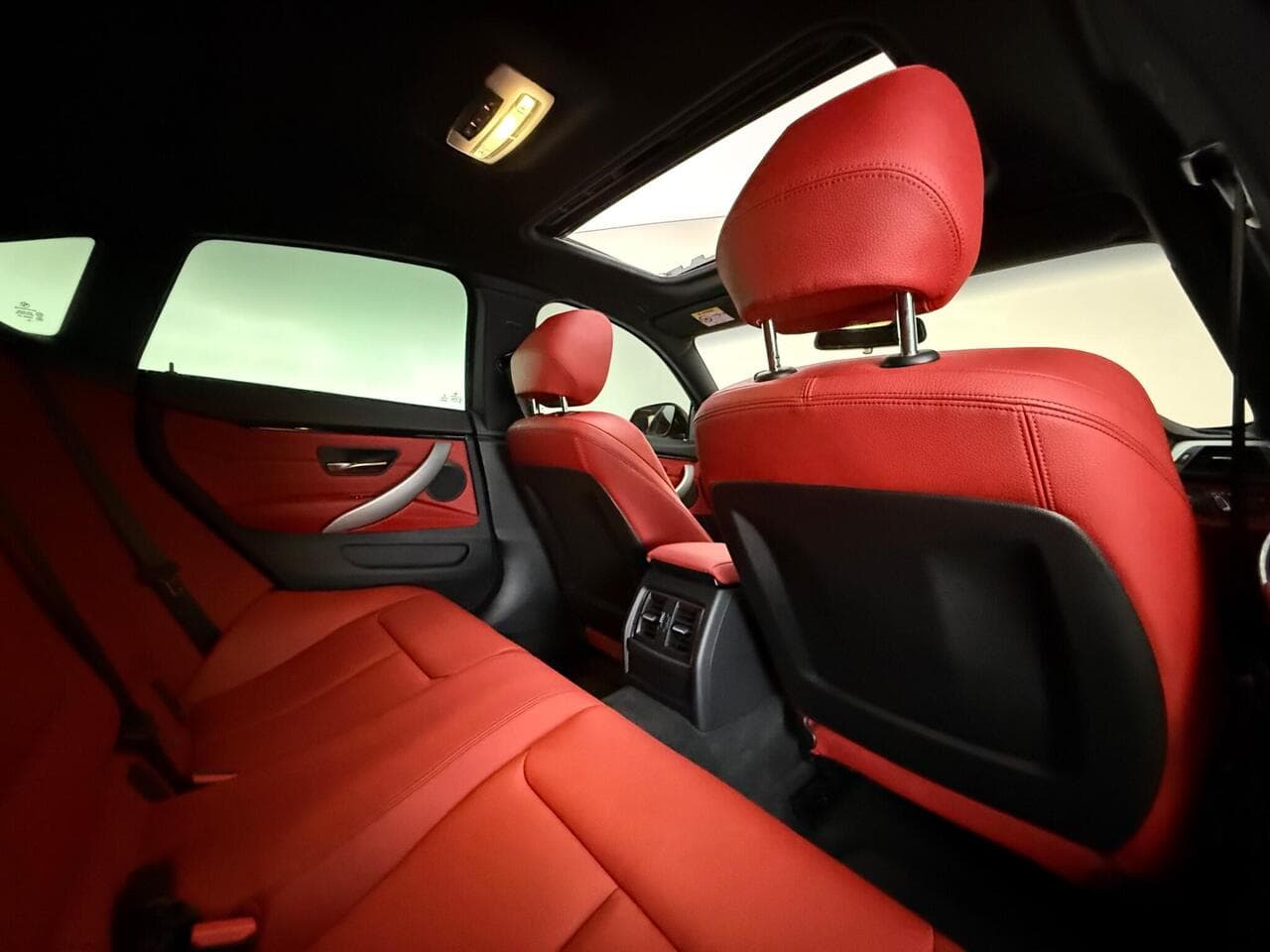 BMW 4 Series Gran Coupe thumbnail Seats Rear