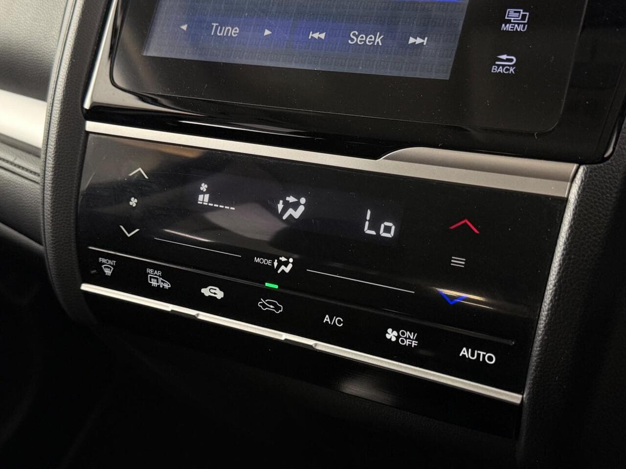 Honda Jazz thumbnail Infotainment System