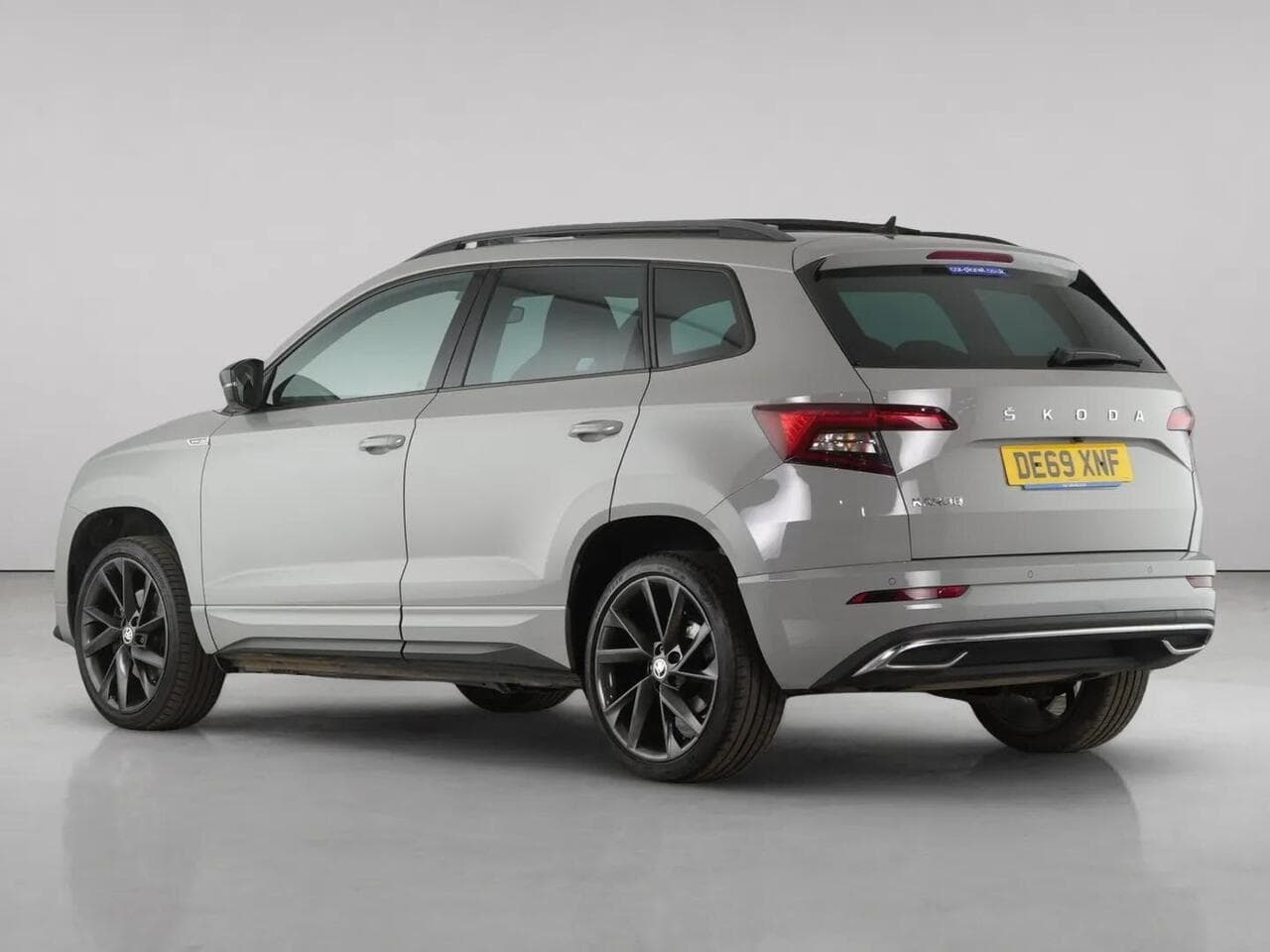 Skoda Karoq thumbnail Rear Left
