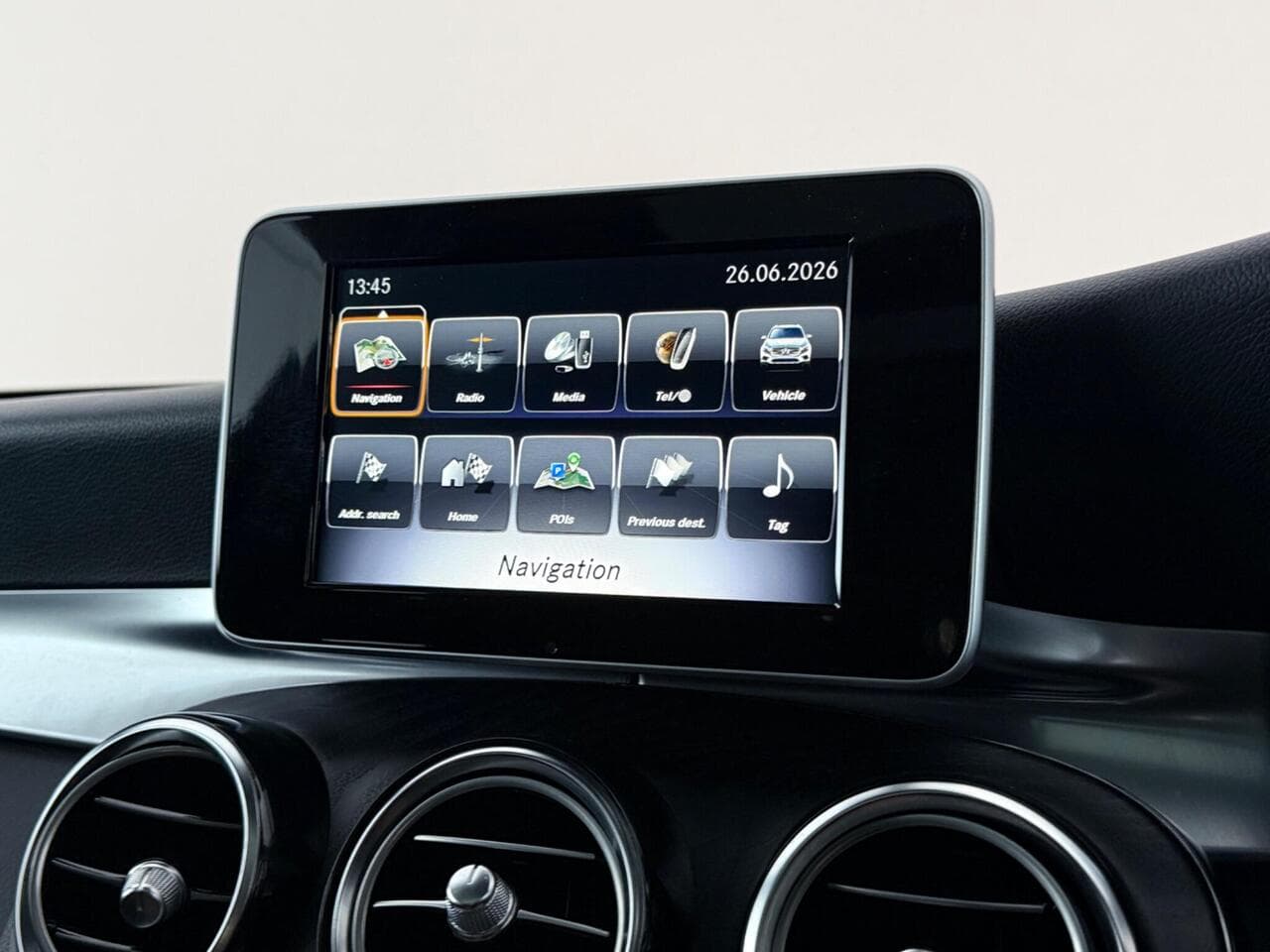 Mercedes-Benz GLC thumbnail Infotainment System