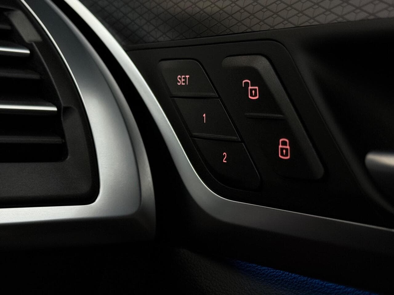 BMW iX3 thumbnail Misc Controls