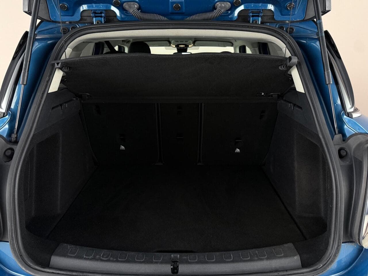 MINI Countryman thumbnail Boot