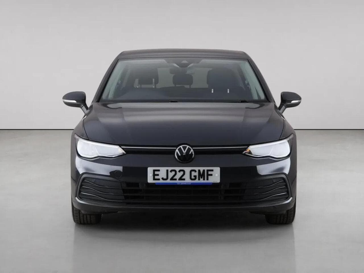 Volkswagen Golf thumbnail Front