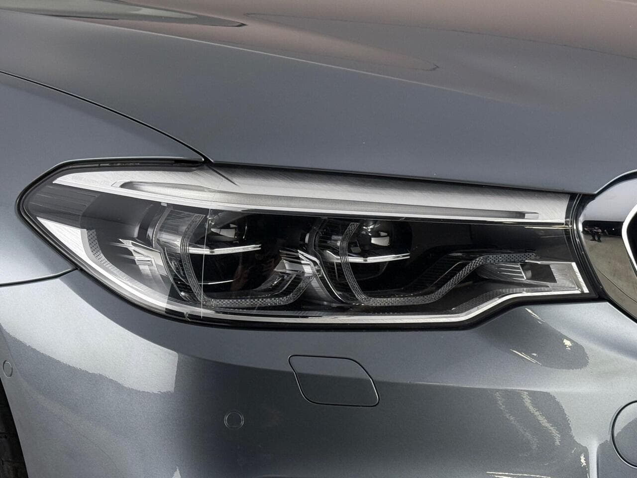 BMW 5 Series thumbnail Lights Front