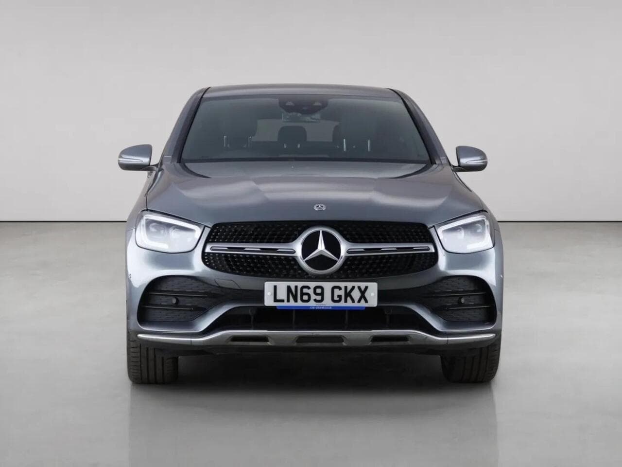 Mercedes-Benz GLC thumbnail Front