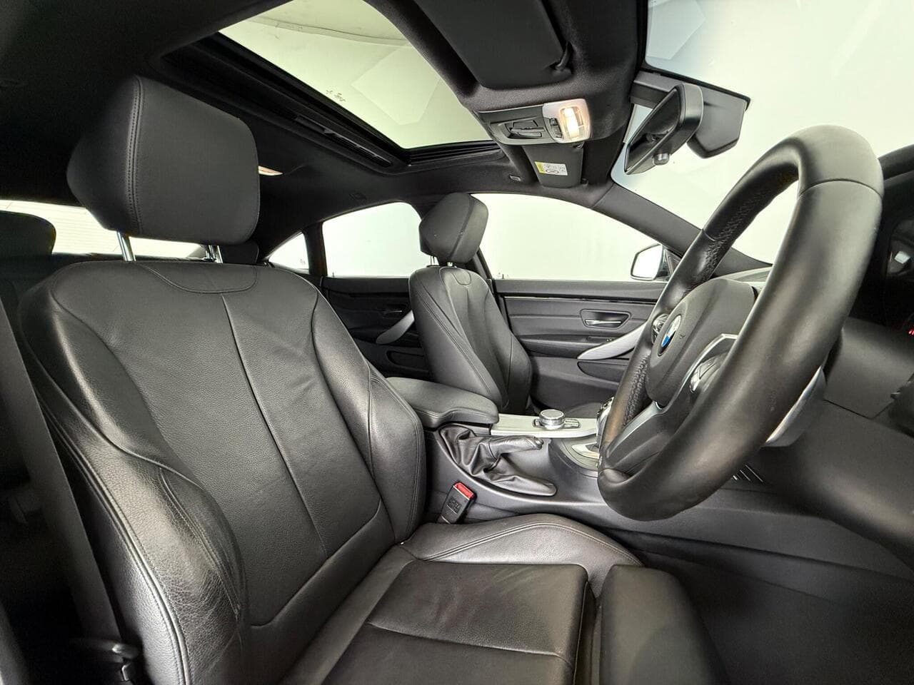 BMW 4 Series Gran Coupe thumbnail Seat Driver