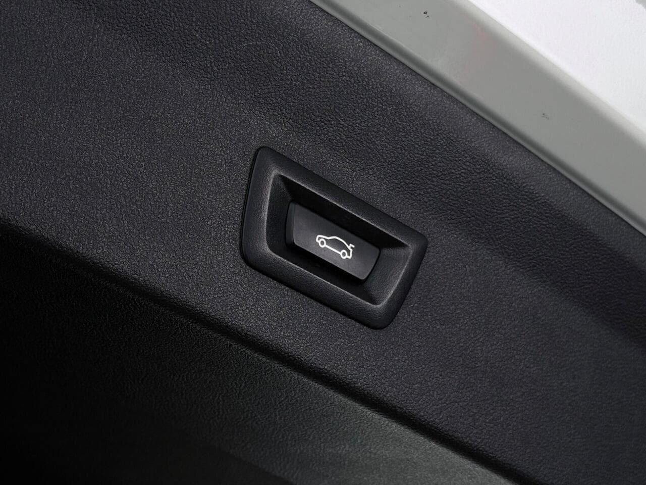 BMW X4 thumbnail Misc Controls