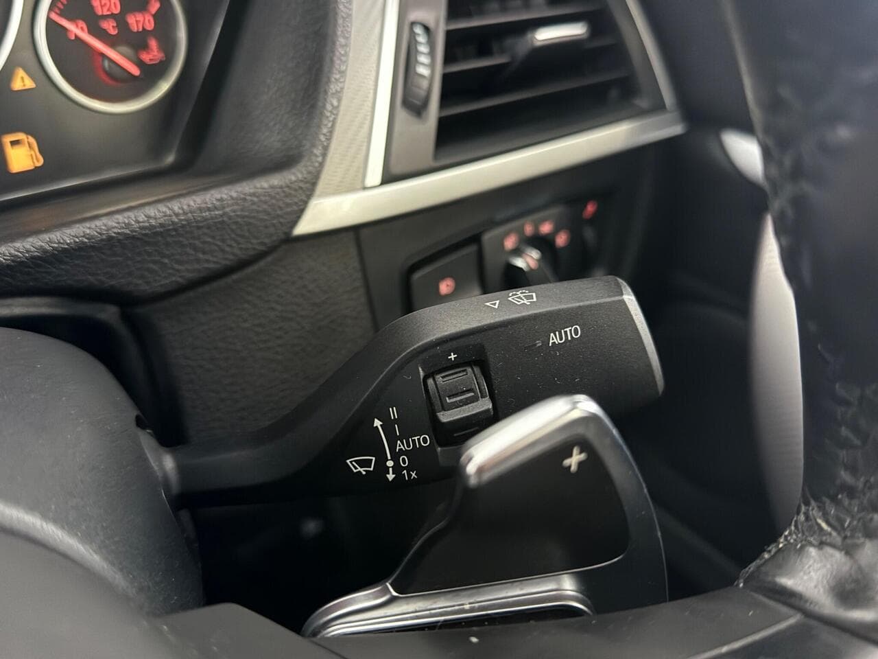 BMW 4 Series Gran Coupe thumbnail Misc Controls