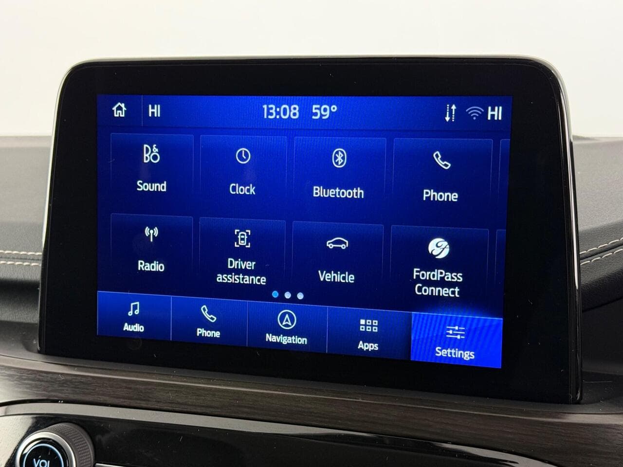 Ford Kuga thumbnail Infotainment System