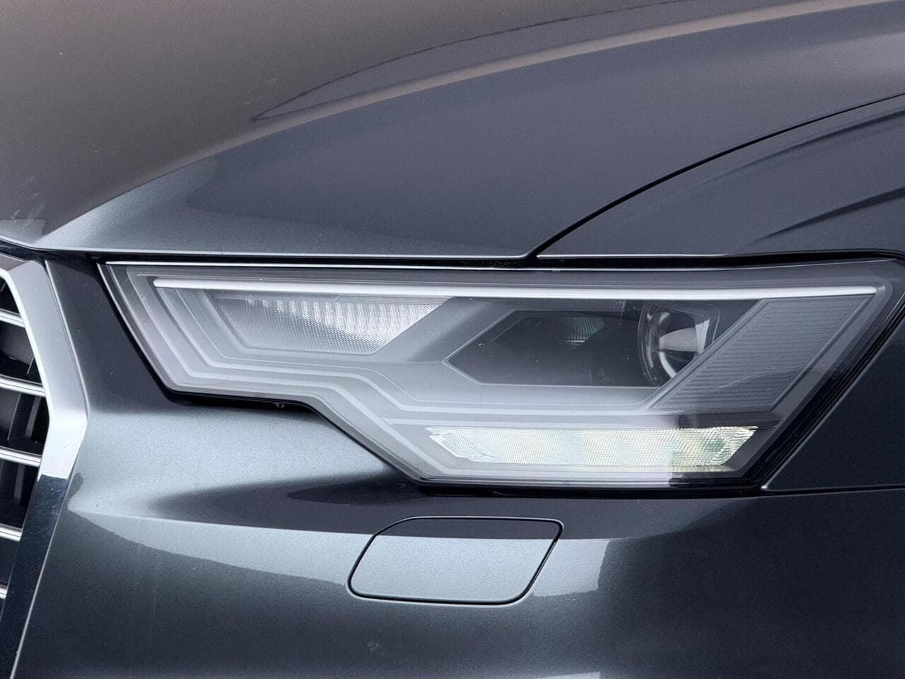 Audi A6 Saloon thumbnail Lights Front