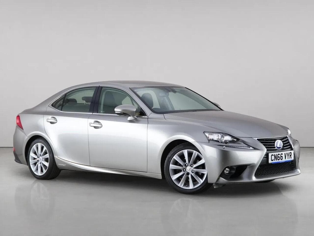 Lexus IS - Lexus IS 2.5 300h Executive Edition E-CVT Euro 6 (s/s) 4dr
