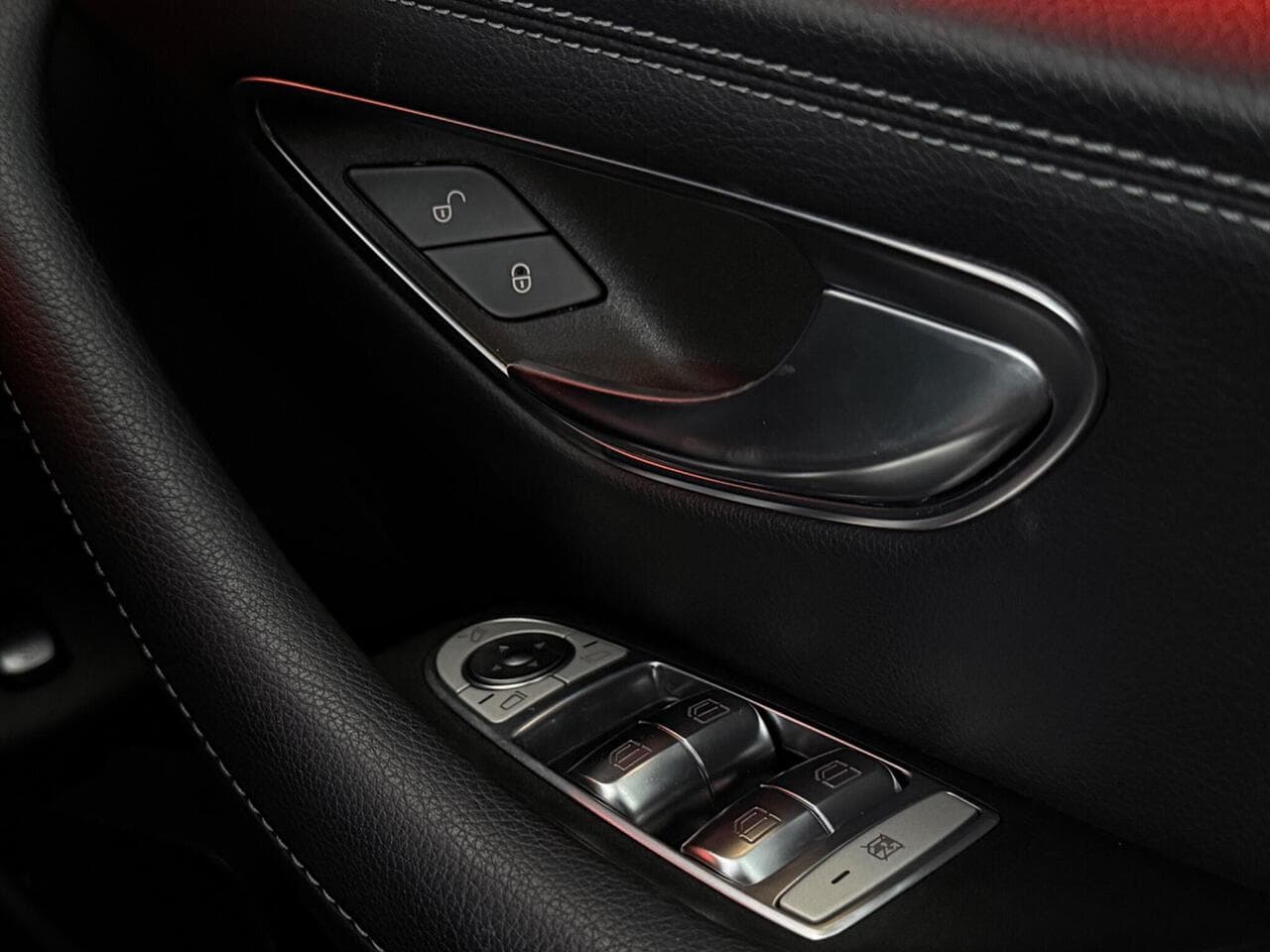 Mercedes-Benz E Class thumbnail Inconclusive
