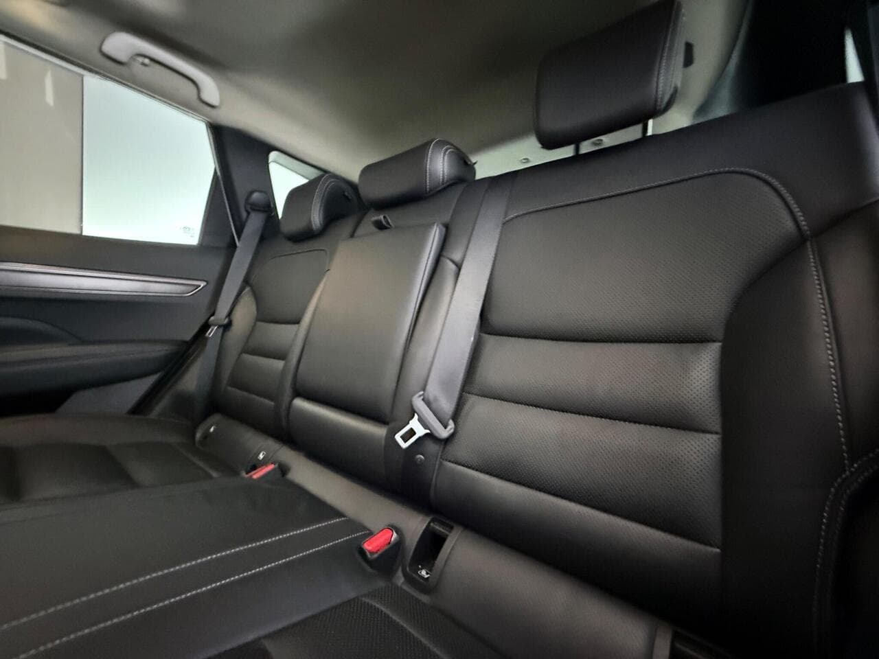 Renault Koleos thumbnail Seats Rear