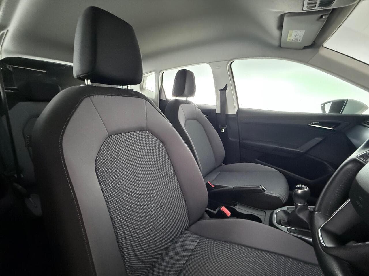 SEAT Arona thumbnail Seat Driver