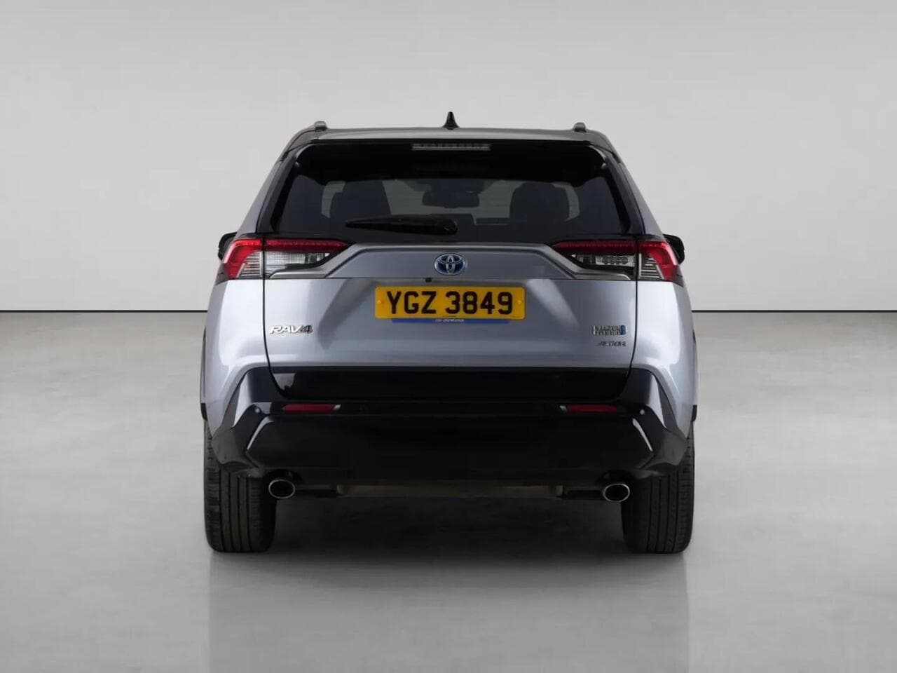 Toyota RAV4 thumbnail Rear