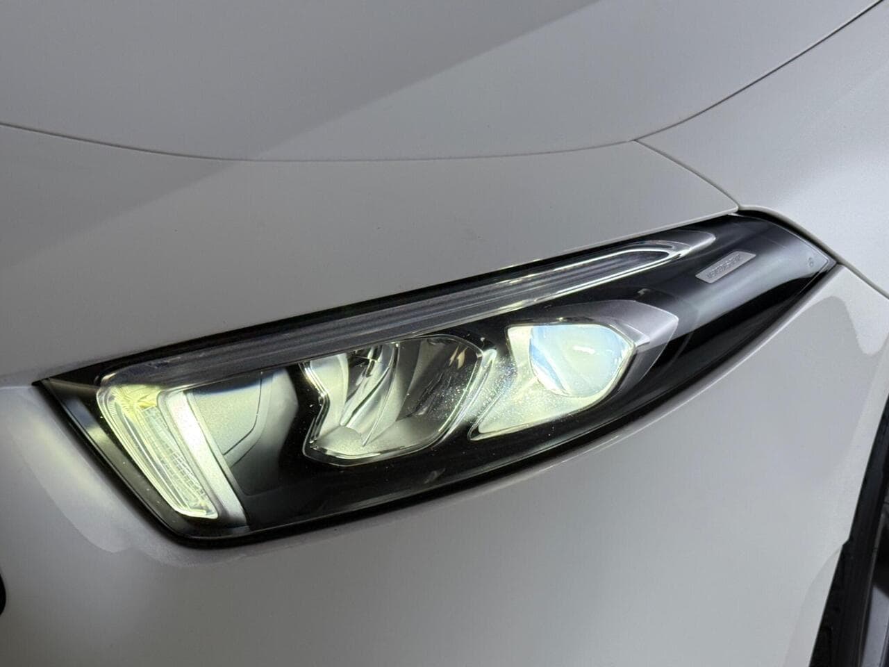 Mercedes-Benz A Class thumbnail Lights Front