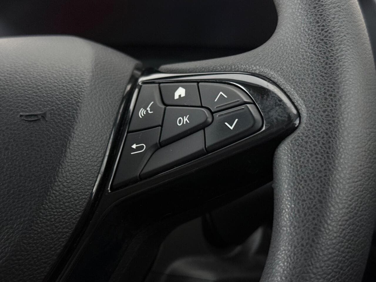 Dacia Sandero thumbnail Misc Controls