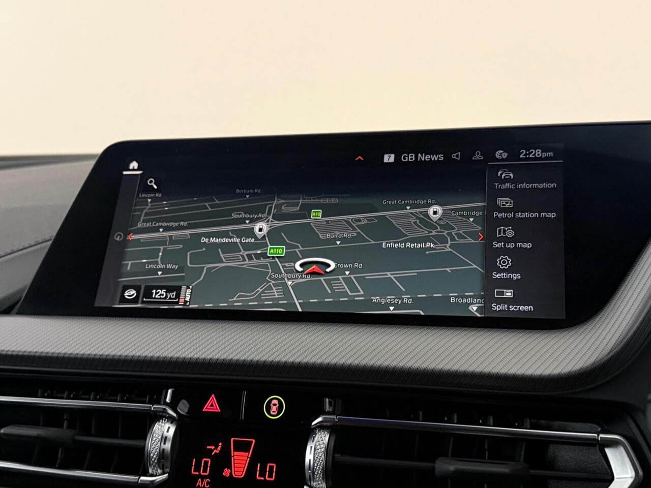 BMW 1 Series thumbnail Infotainment System