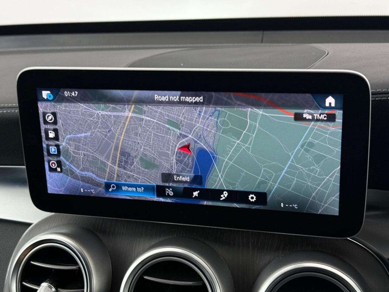 Mercedes-Benz GLC thumbnail Infotainment System