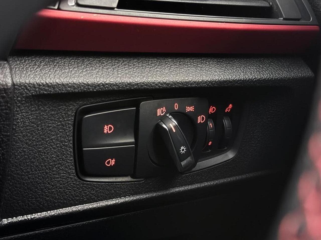 BMW 1 Series thumbnail Misc Controls