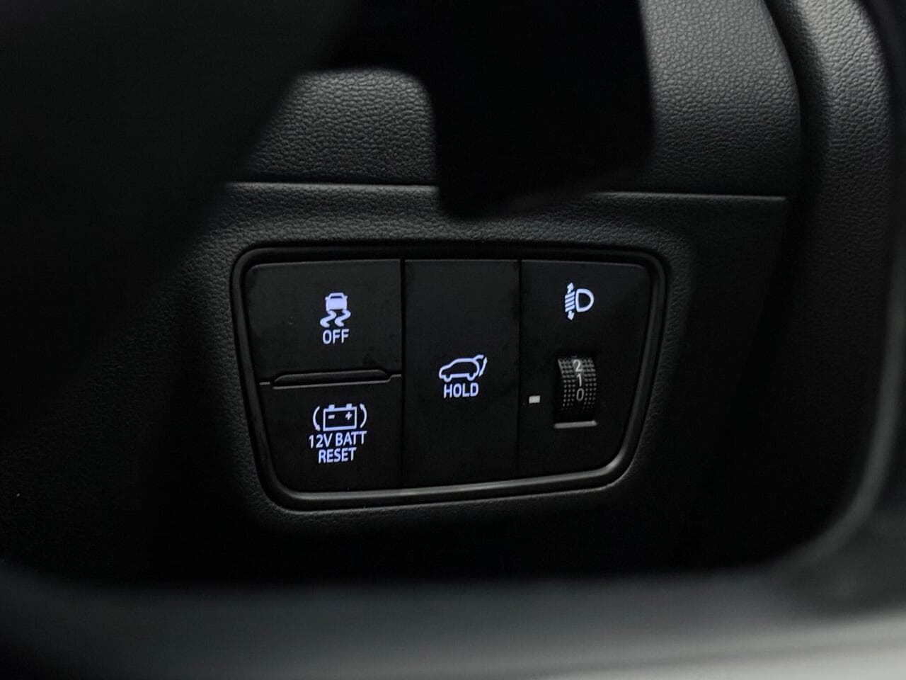 Hyundai TUCSON thumbnail Misc Controls