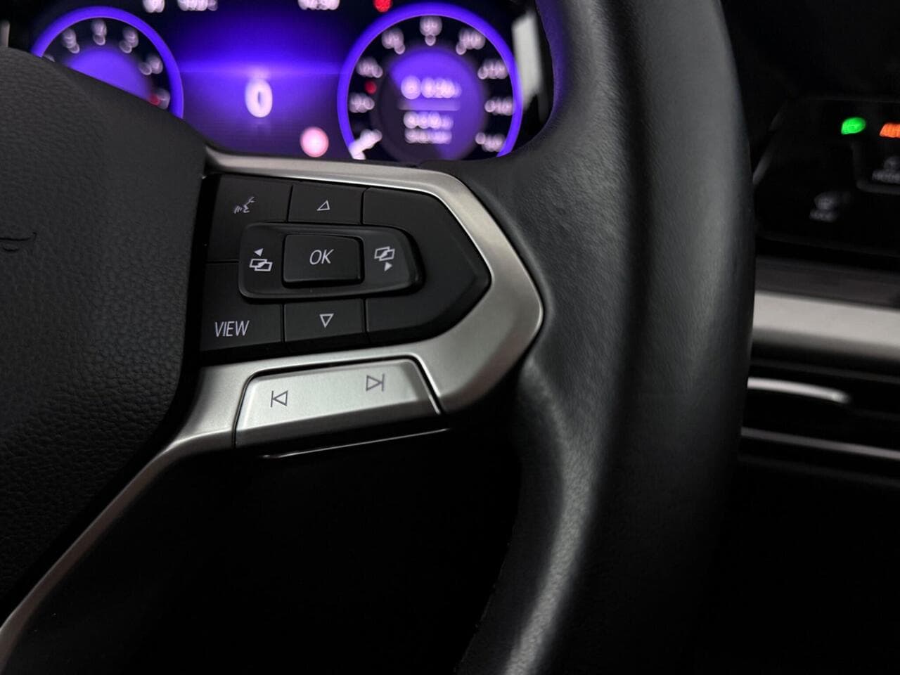 Volkswagen Golf thumbnail Misc Controls