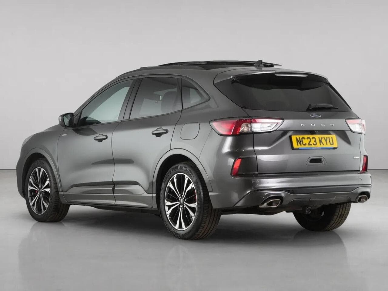 Ford Kuga thumbnail Rear Left