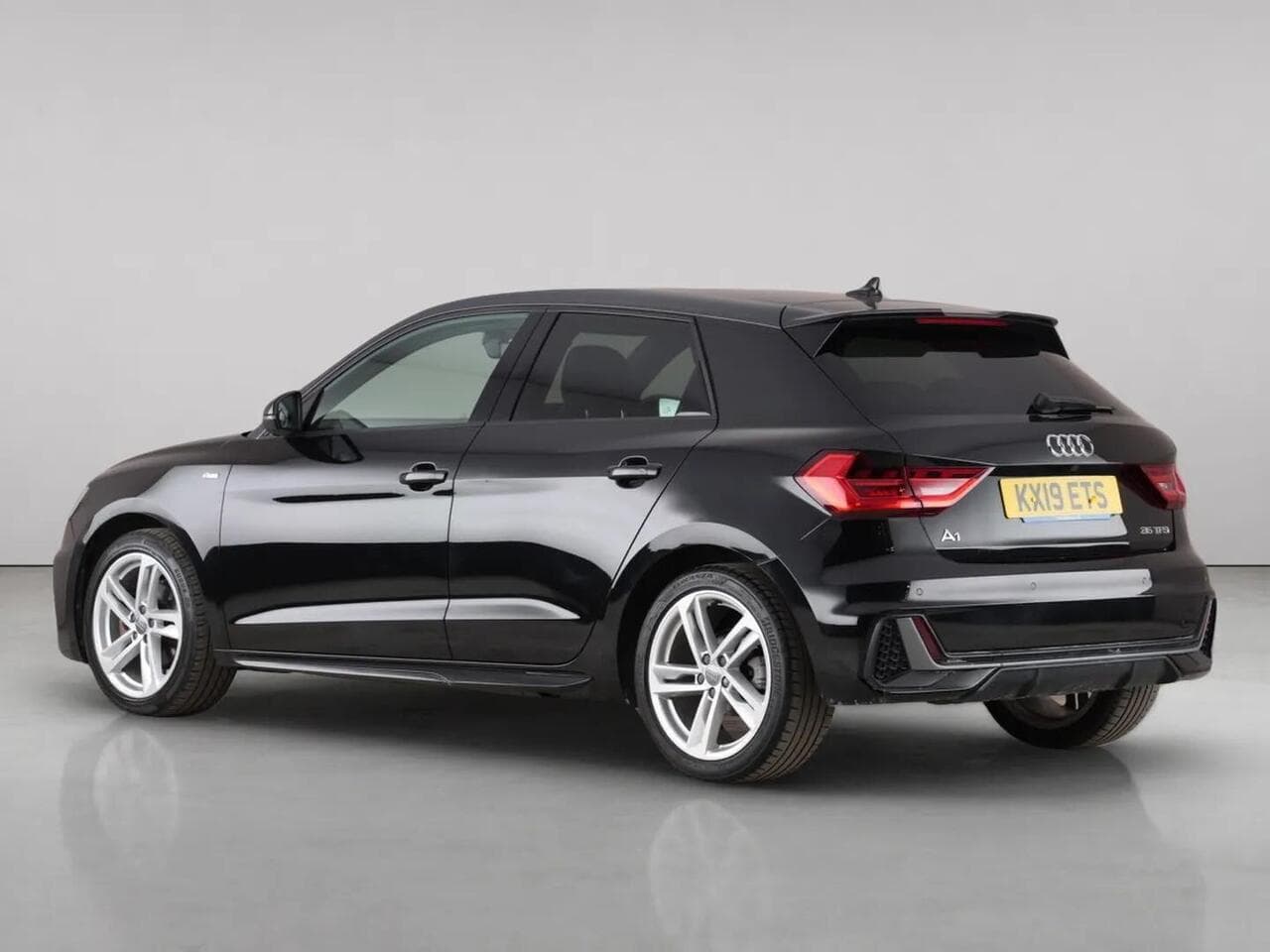 Audi A1 thumbnail Rear Left