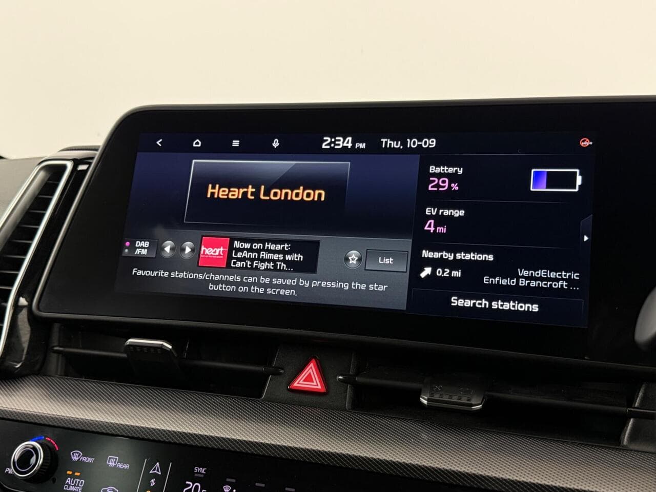 Kia Sportage thumbnail Infotainment System