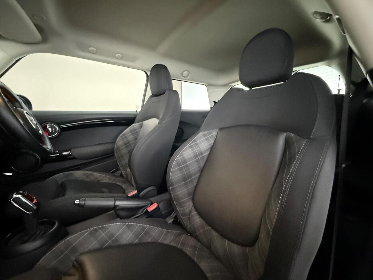 MINI Hatch thumbnail Seat Front Passenger