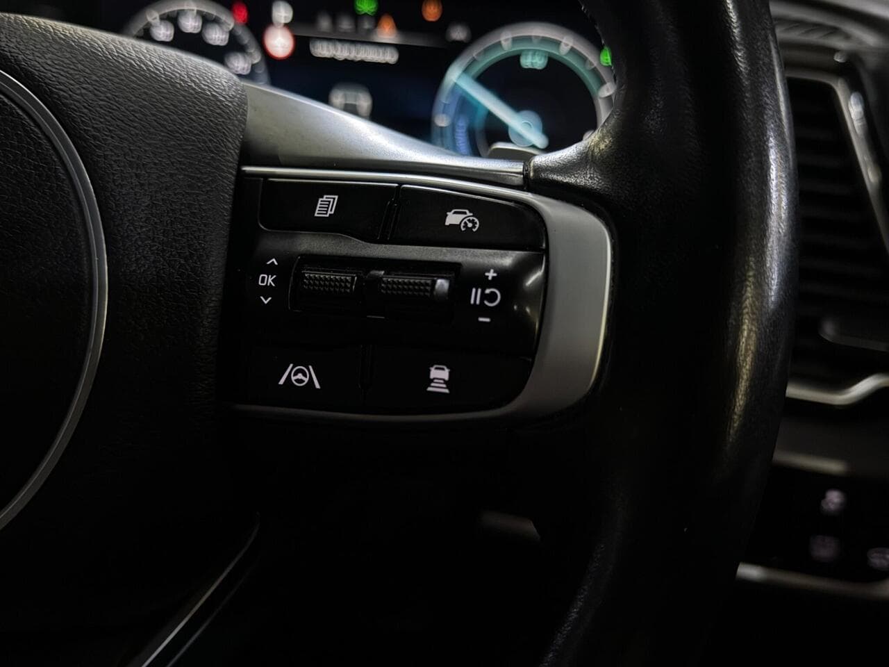 Kia Sportage thumbnail Misc Controls