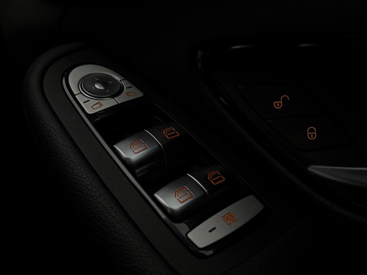 Mercedes-Benz C Class thumbnail Inconclusive