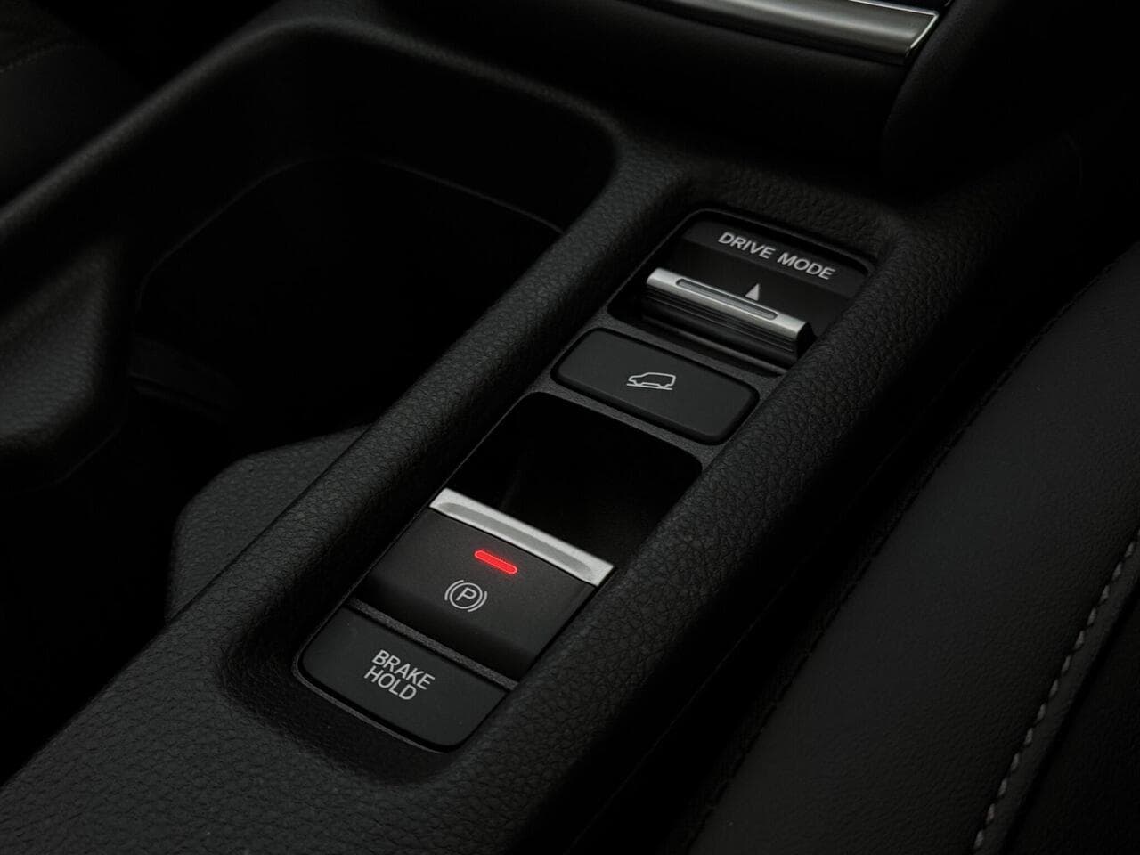 Honda HR-V thumbnail Misc Controls