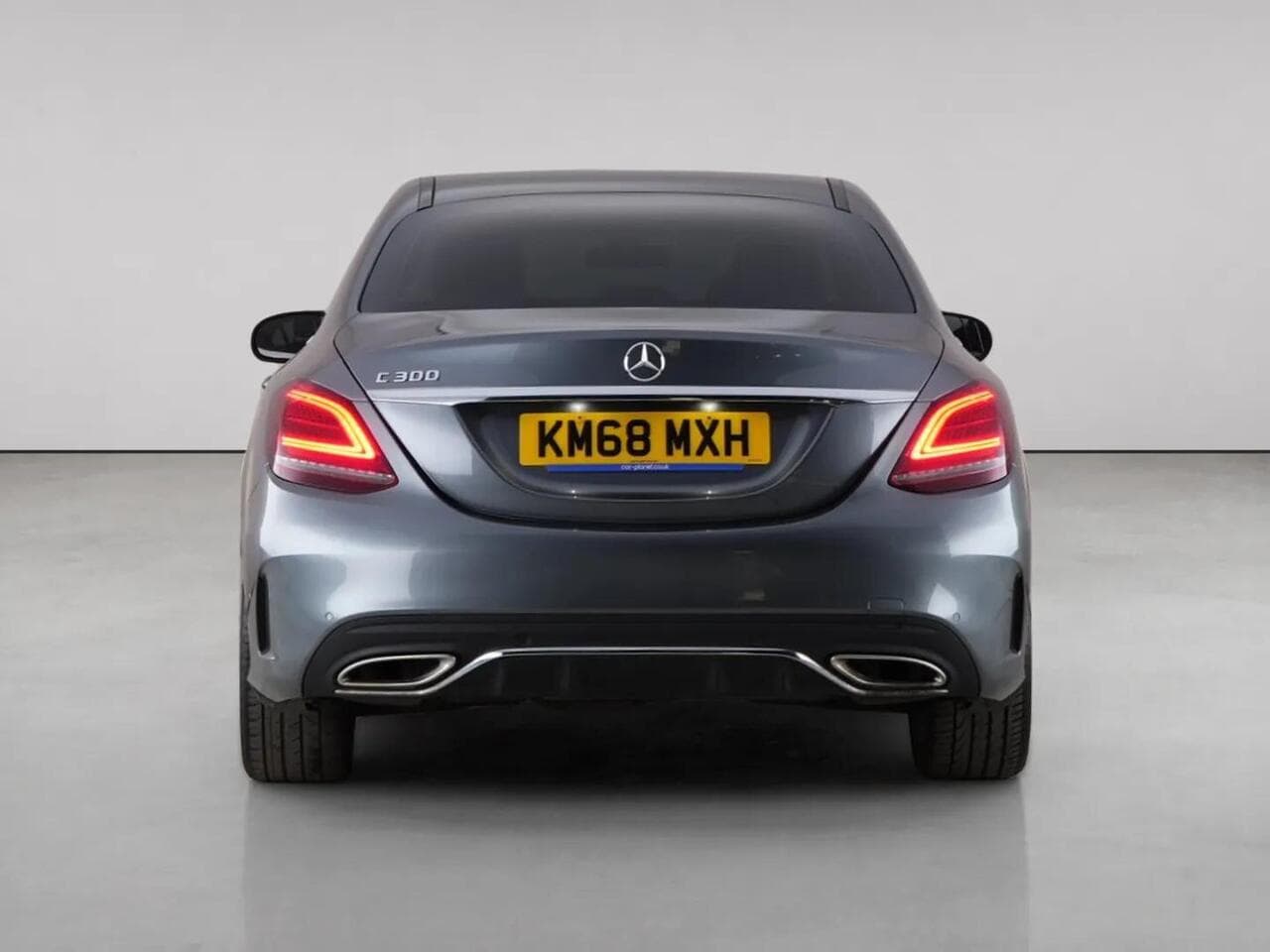 Mercedes-Benz C Class thumbnail Rear